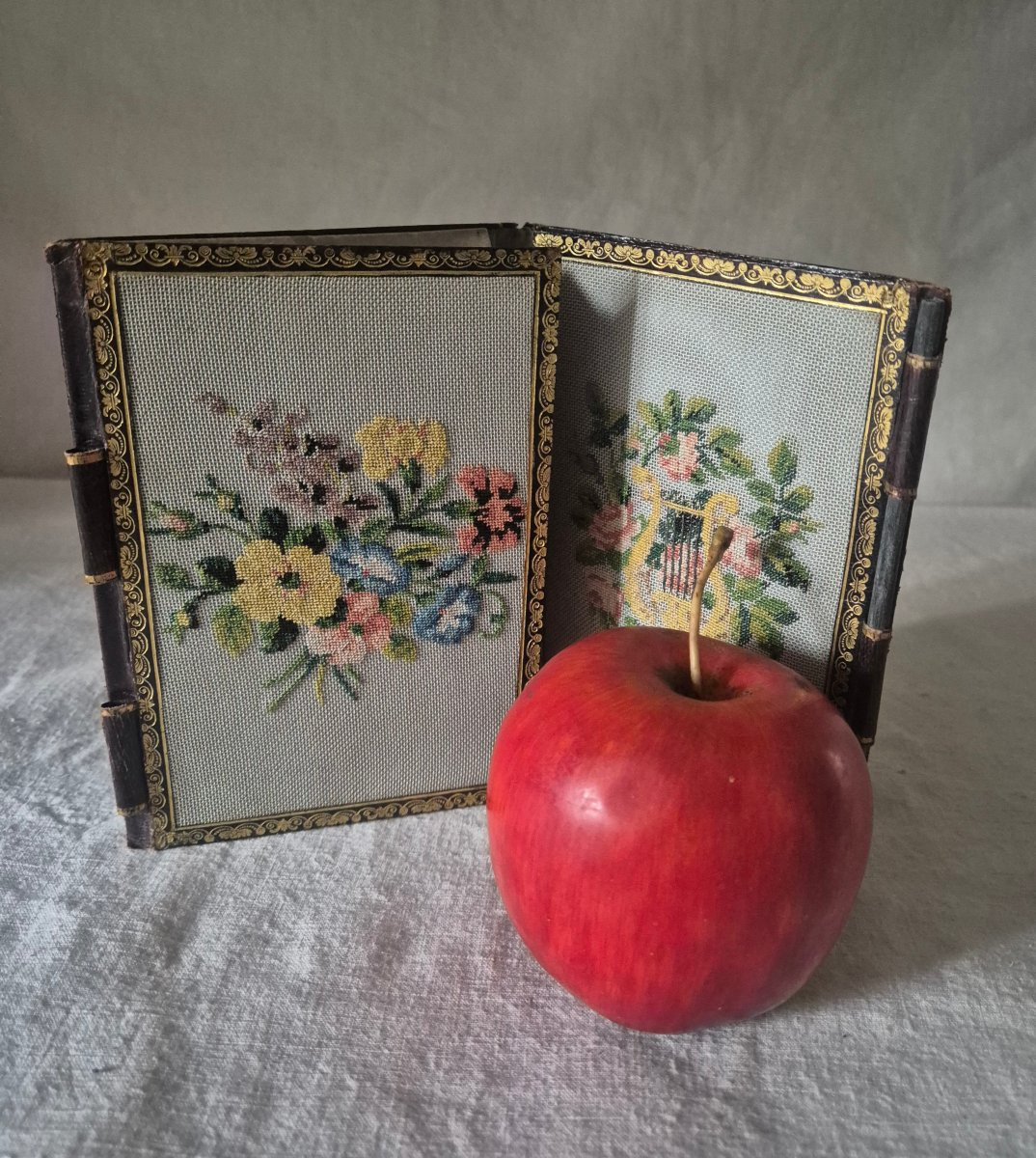 Romantic Leather And Embroidered Souvenir Booklet/notebook -photo-3