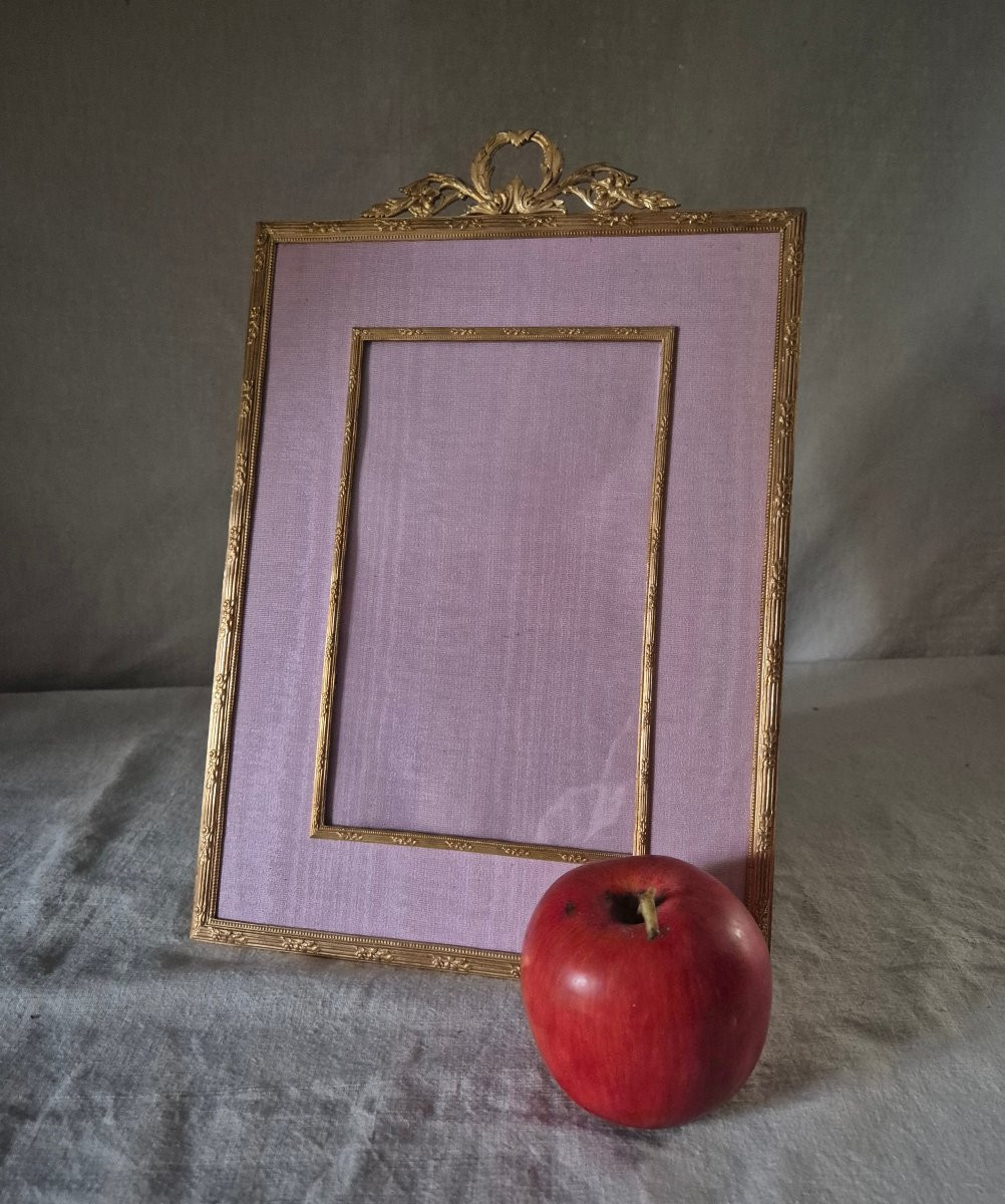 Grand cadre photo Napoléon III en bronze doré à passe partout en moire rose -photo-4