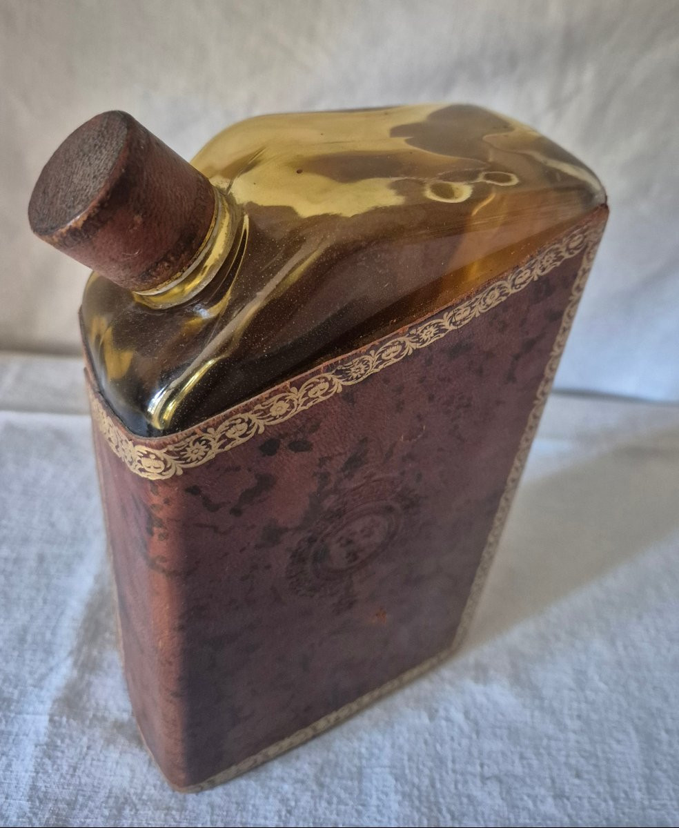 Trompe-l'œil Whiskey Flask, Circa 1950, Glass And Leather-photo-4
