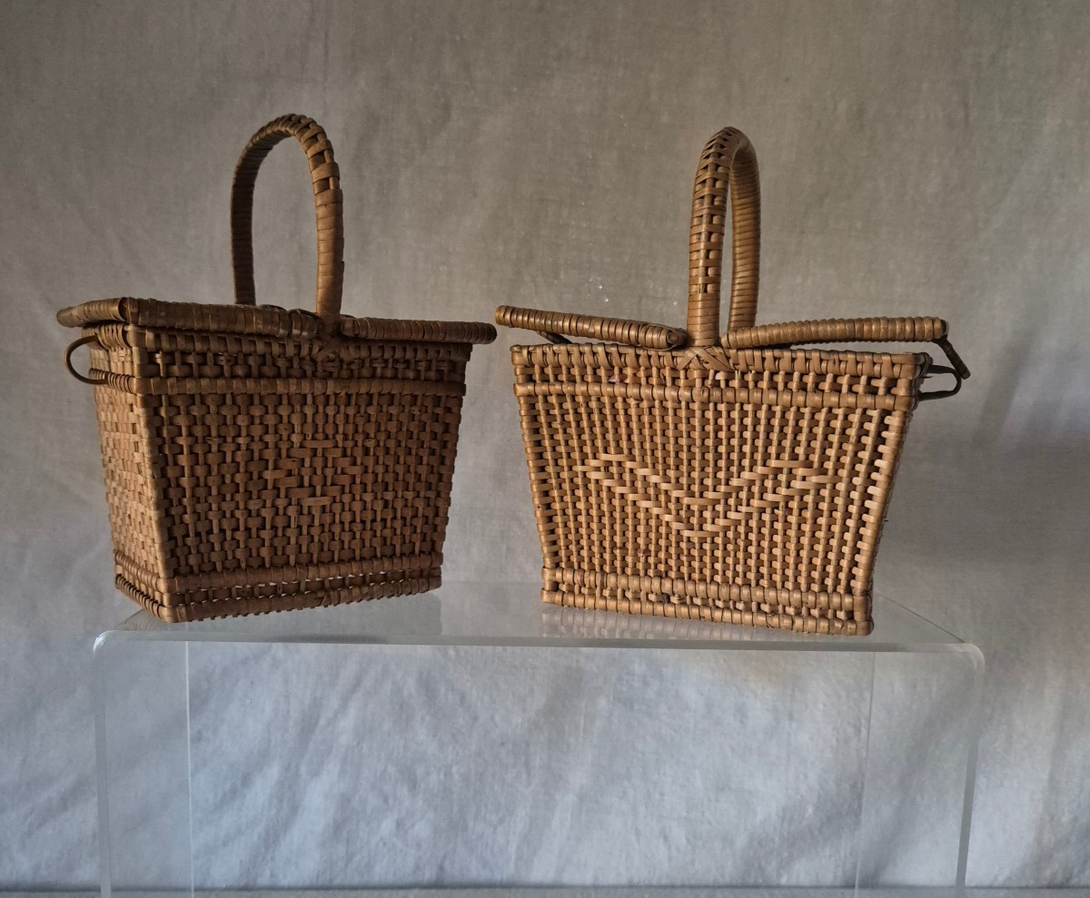 Deux paniers de poupée en vannerie du XIXème siècle 