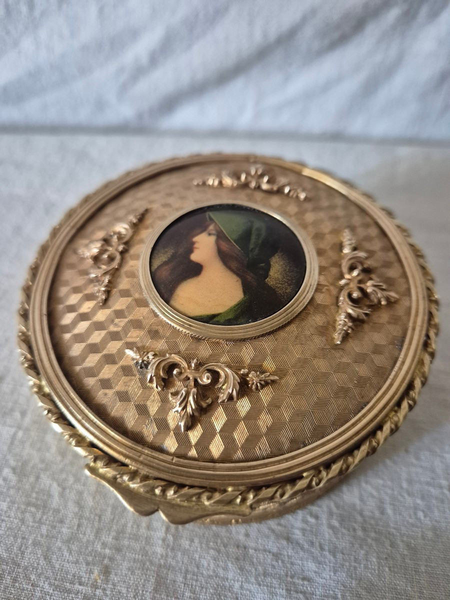Boîte à bijoux en bronze pomponne doré du XIXème siècle 