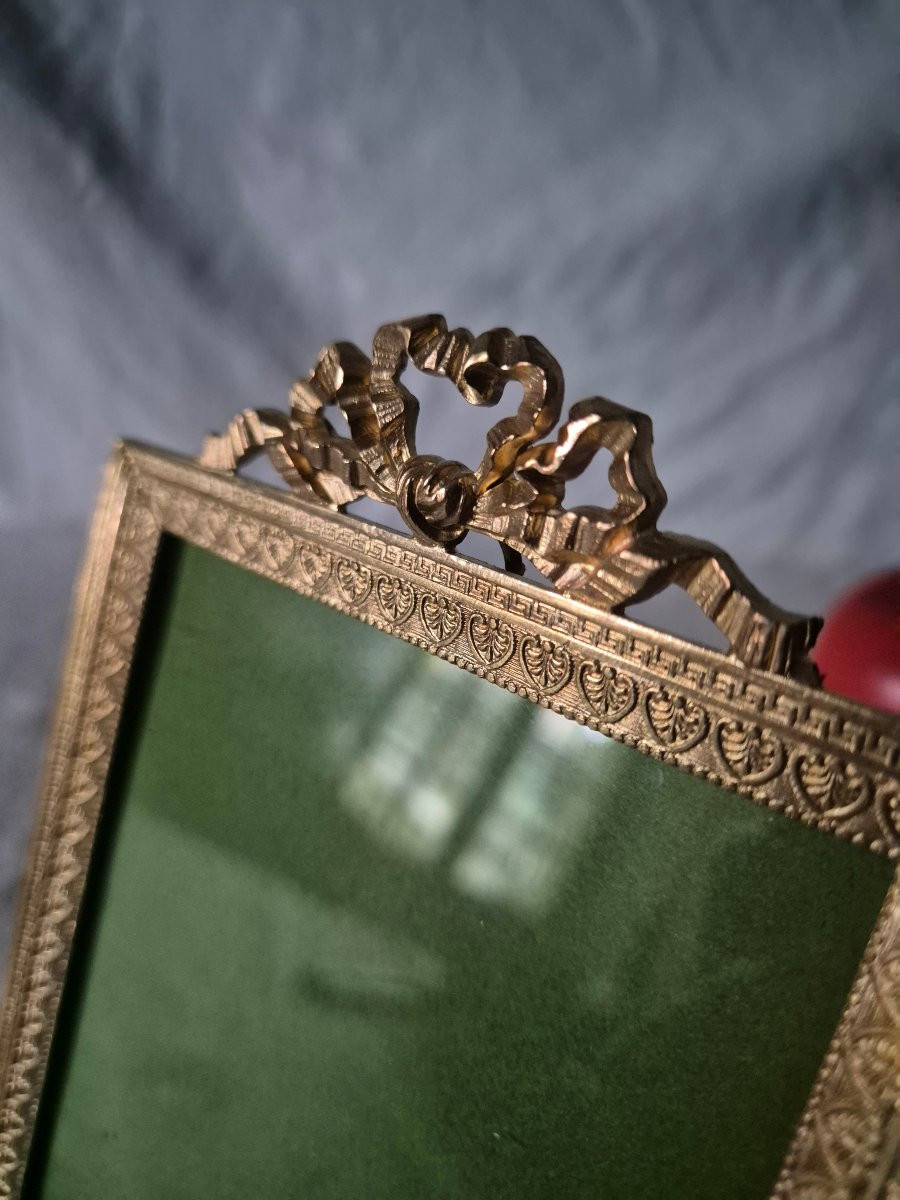 Cadre photo bronze doré à décor Louis XVI du Second Empire -photo-6