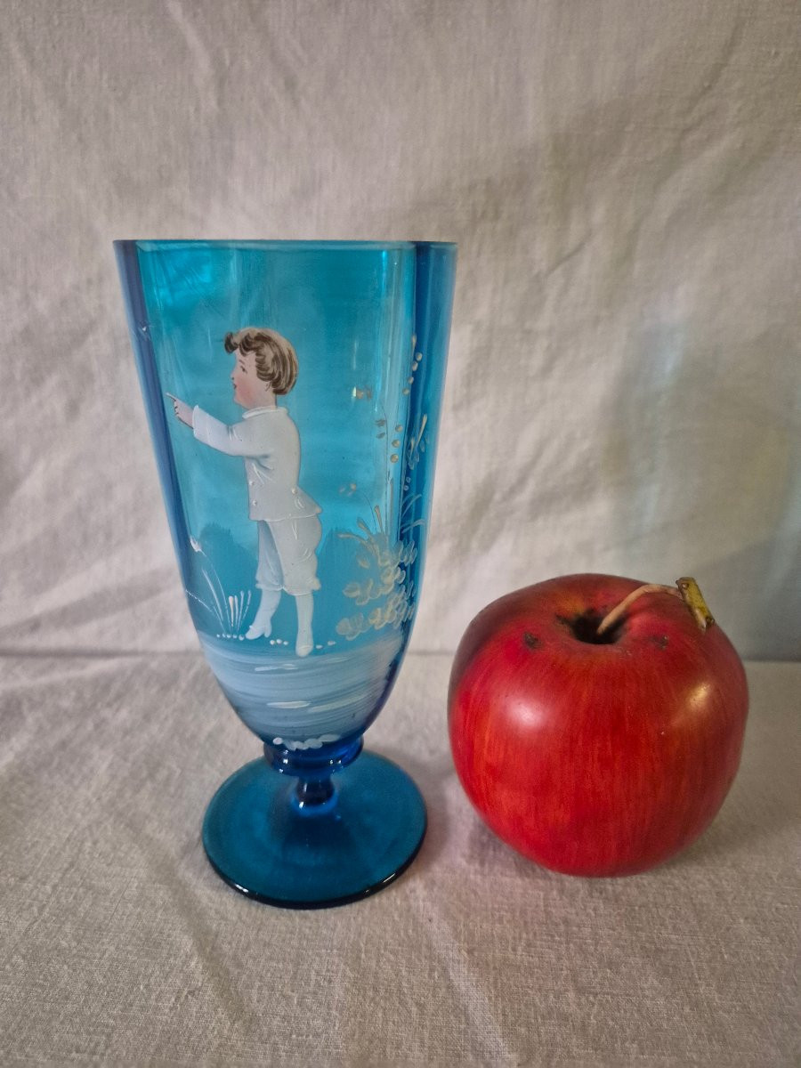 Vase en verre bleu cobalt figurant un garçon en émail "Mary Gregory"-photo-1