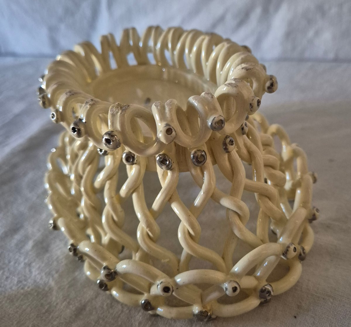 19th Century Langeais Earthenware Jardinière Basket In Ivory And Platinum Tones-photo-3