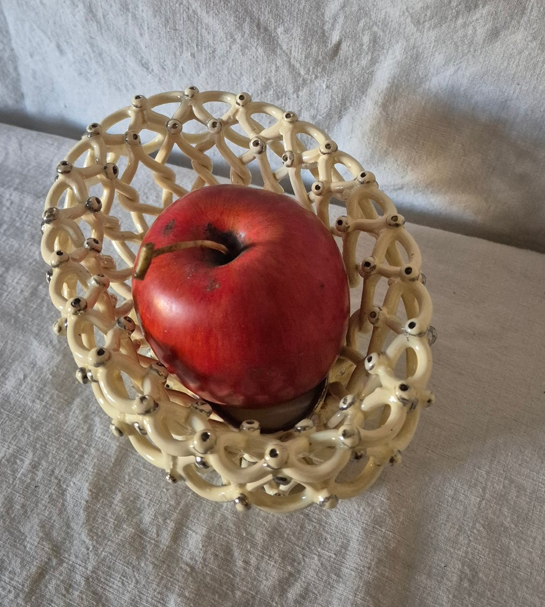 19th Century Langeais Earthenware Jardinière Basket In Ivory And Platinum Tones-photo-4