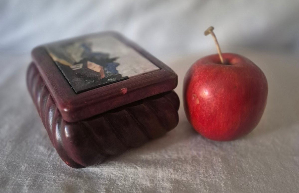 Boîte en cuir bordeaux et mosaïque de pierres dures. -photo-4