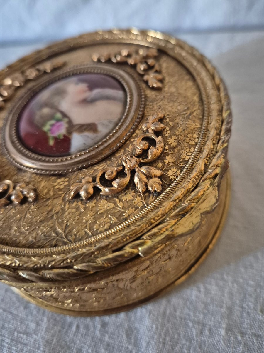 Boîte à bijoux en bronze pomponne doré du XIXème siècle -photo-5