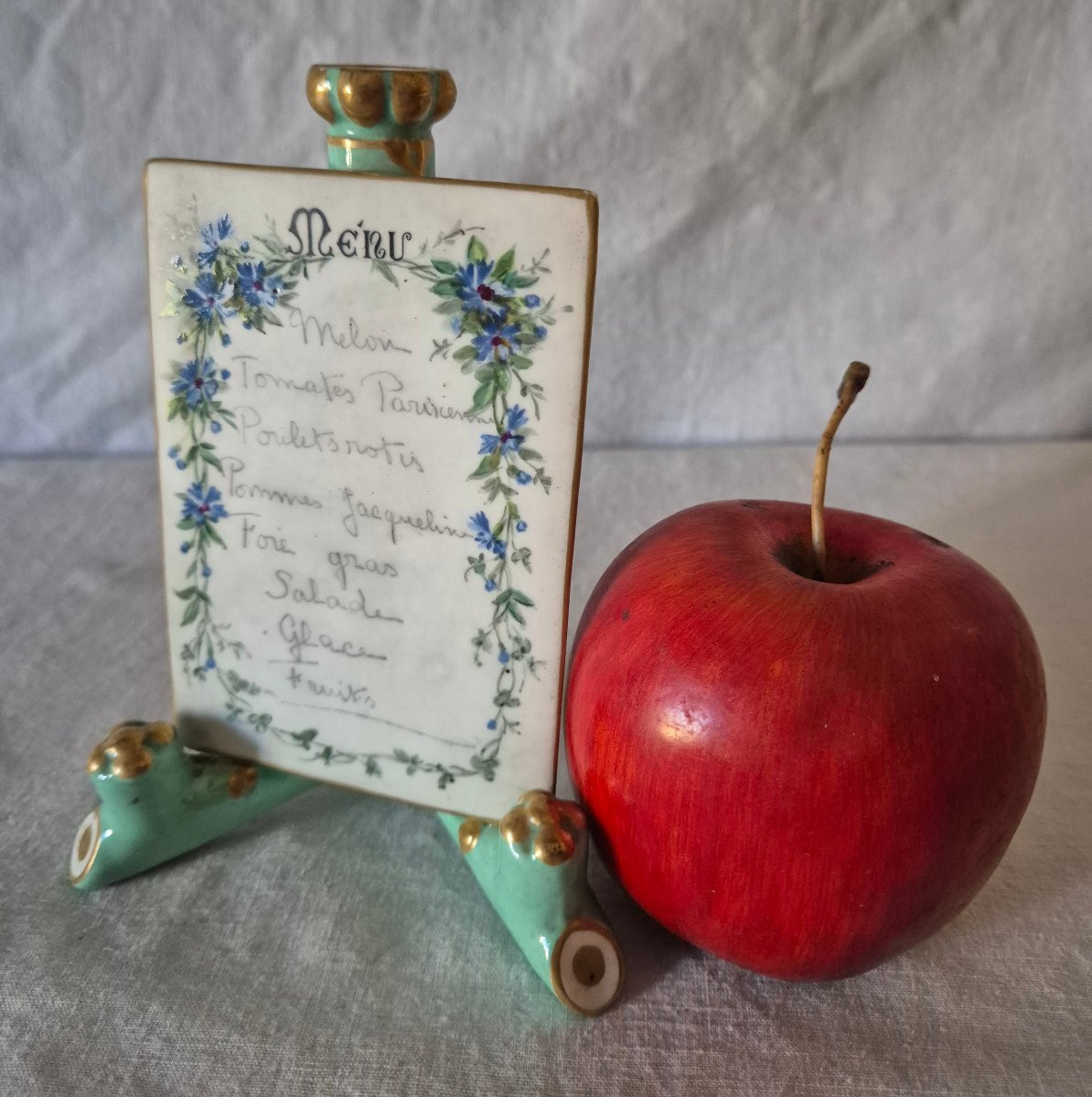 Menu de table sur chevalet formant un vase-photo-2