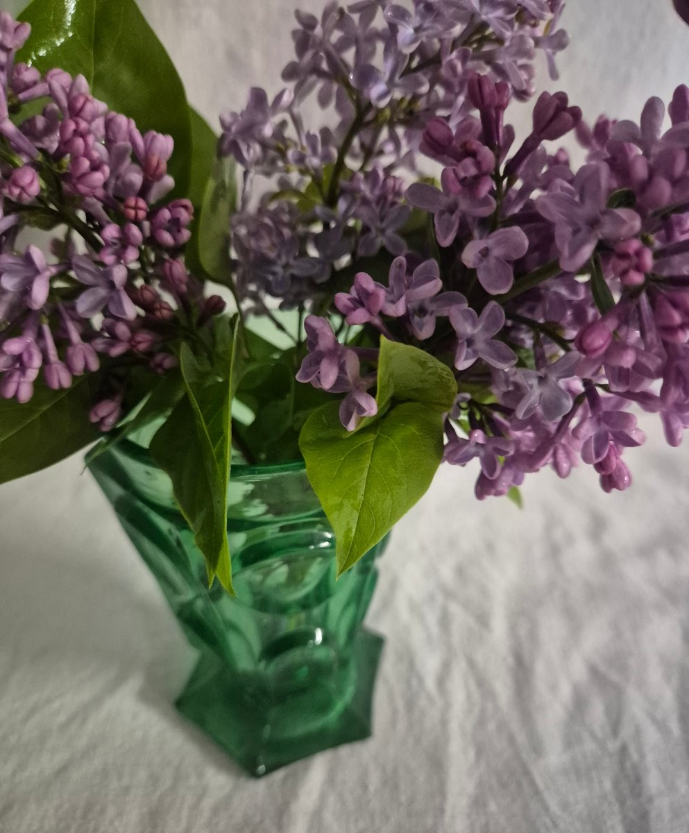 19th Century Green Glass Vase With Violets-photo-5