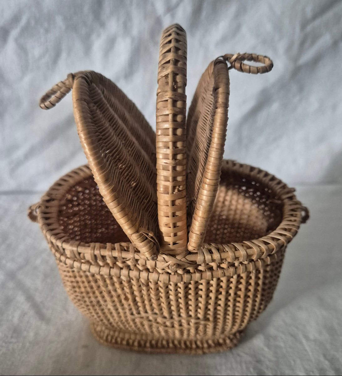 Panier à poupée miniature en vannerie du XIXème siècle -photo-4