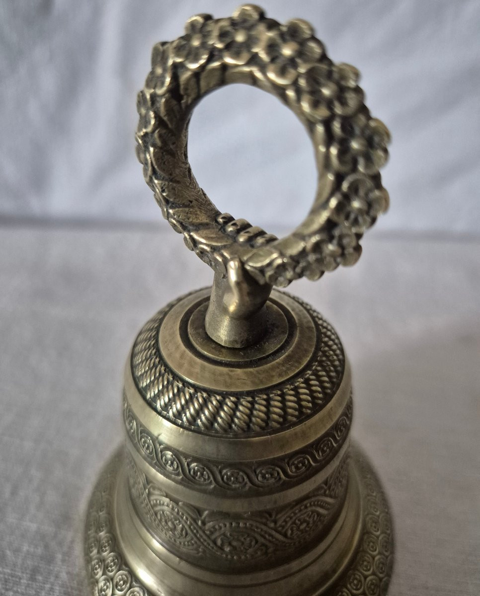 Cloche de table-comptoir en bronze gravé du XIXème siècle -photo-4