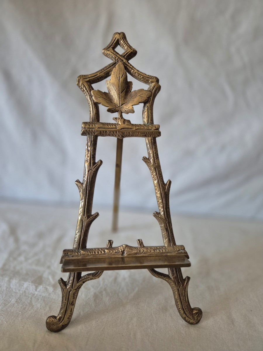 Table Display Easel In Bronze In The Naturalistic Style 1st Half Of The 20th Century
