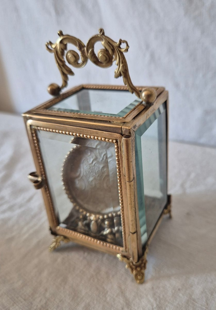 Watch Box In Gilt Bronze And Chamfered Glass From The 19th Century-photo-1