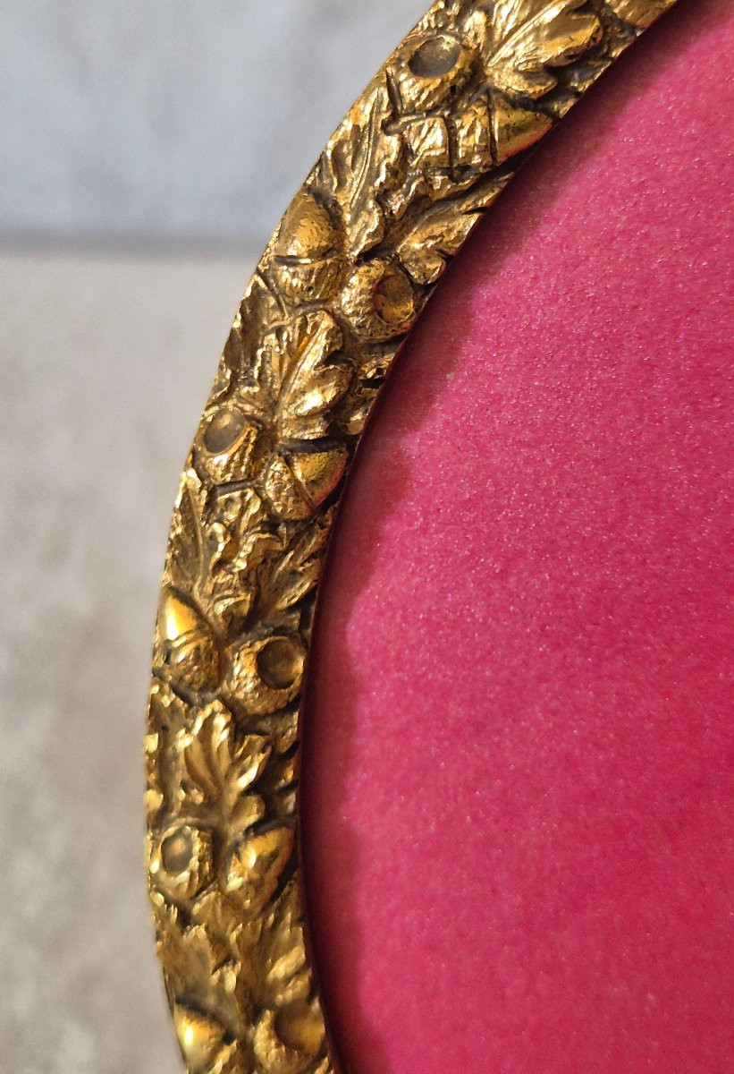 Gilt Bronze And Chased Oval Photo Frame With Convex Glass From The 19th Century-photo-4