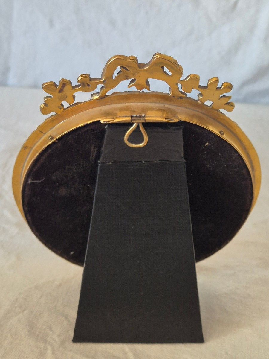 Gilt Bronze And Chased Oval Photo Frame With Convex Glass From The 19th Century-photo-8