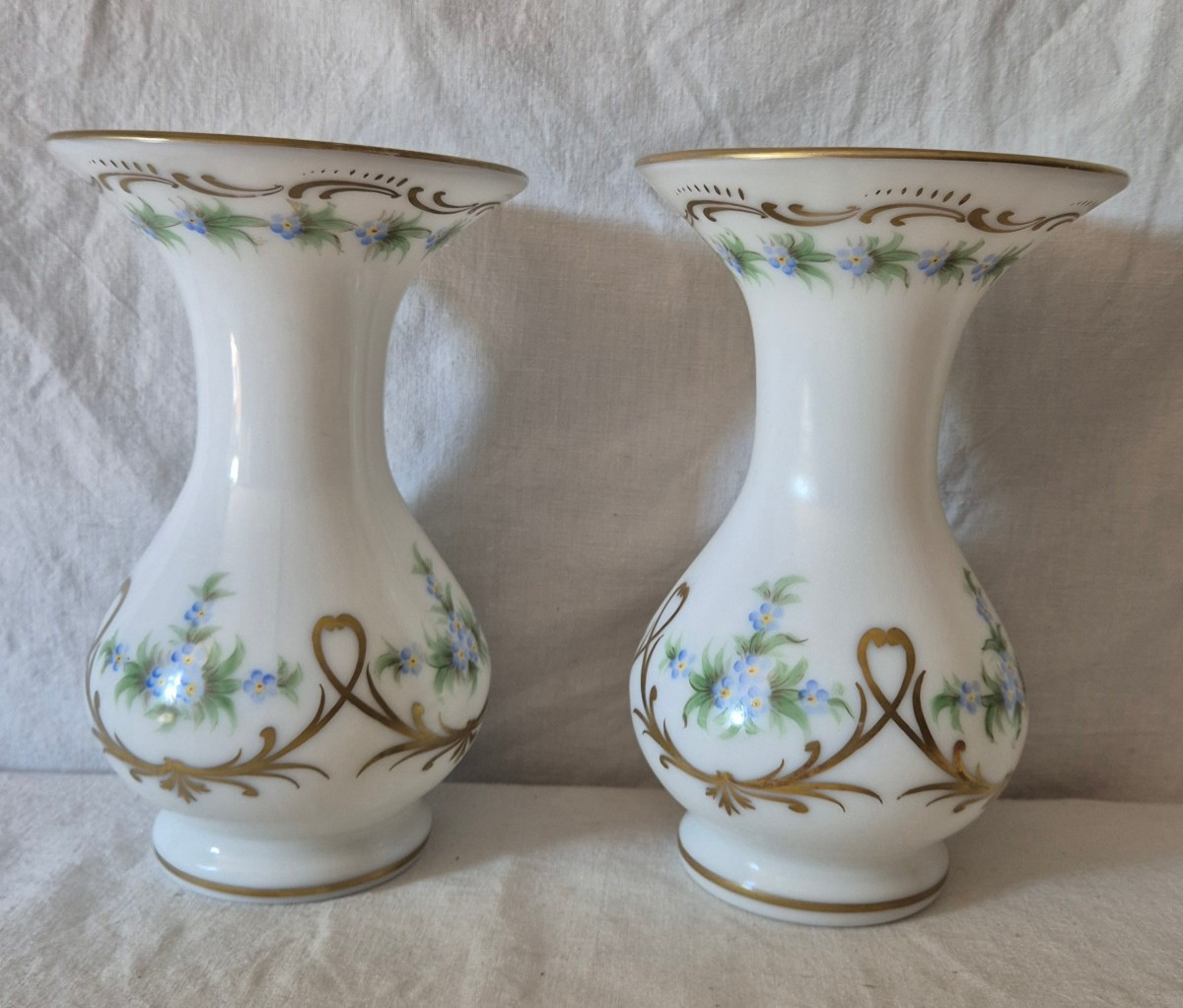 Pair Of Napoleon III White Opaline Vases Decorated With Forget-me-nots And Gilded Foliage