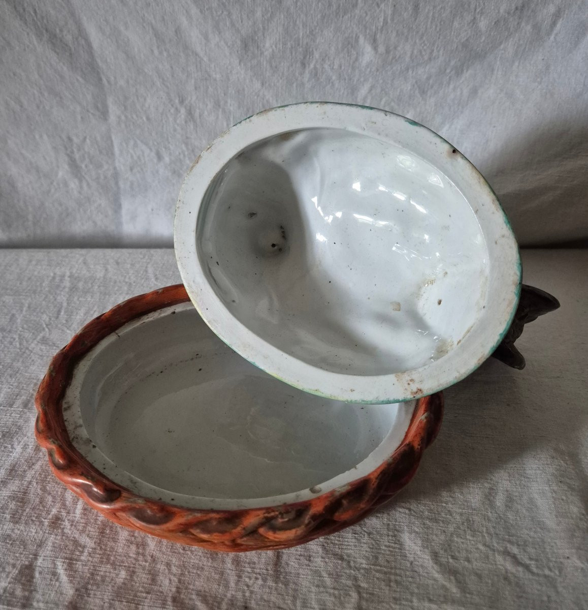 Earthenware Trompe l'Oeil Fire Tureen Depicting A Polychrome Hen-photo-6