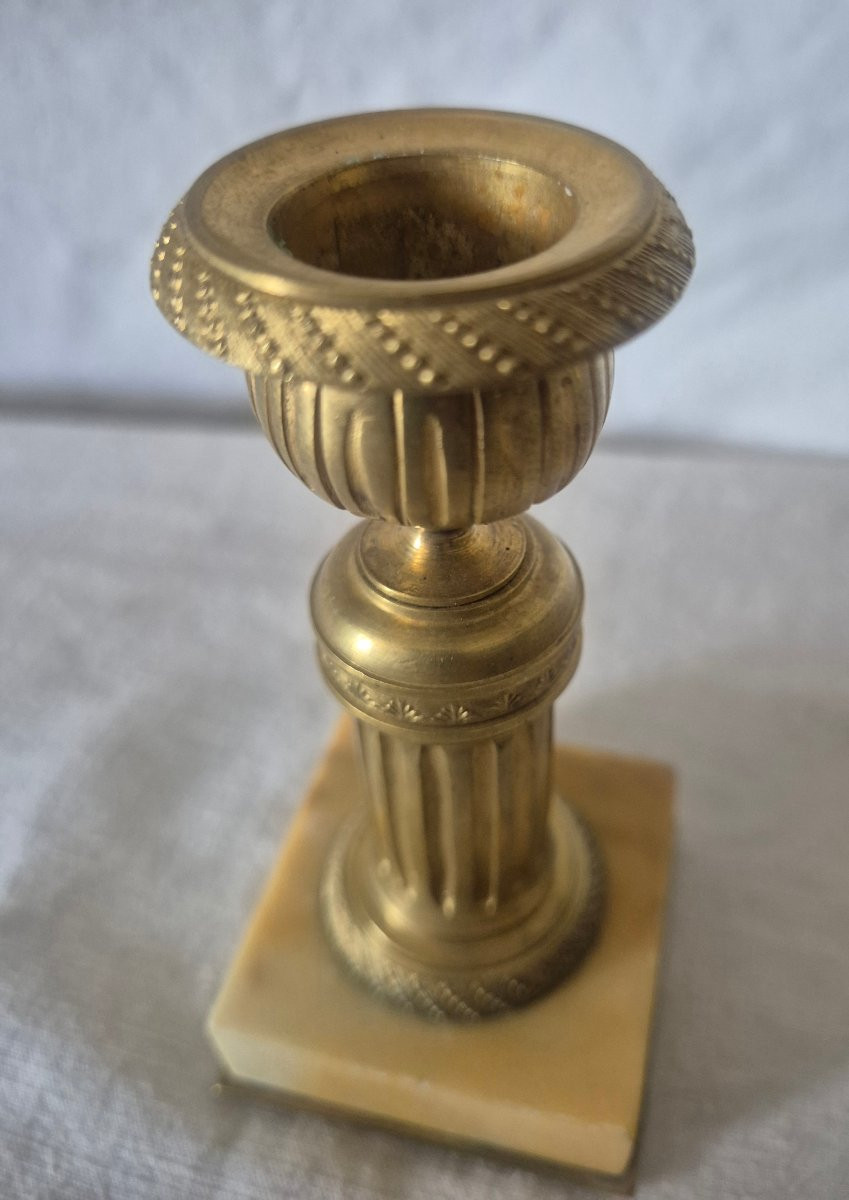 Paire de petits bougeoirs de table en bronze doré et marbre du XIXème siècle -photo-6