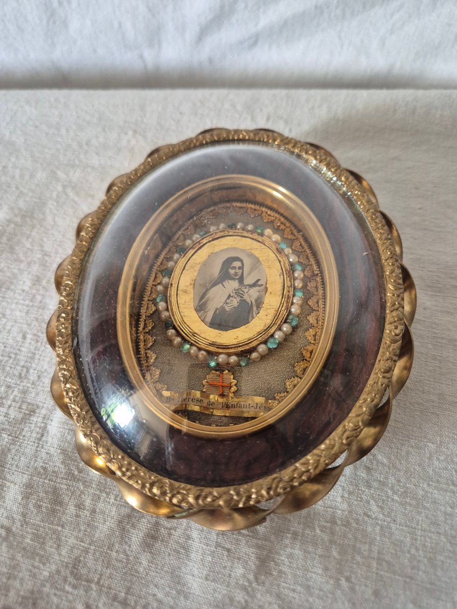 Cadre reliquaire de Bernadette Thérèse de Lisieux début XXème -photo-3
