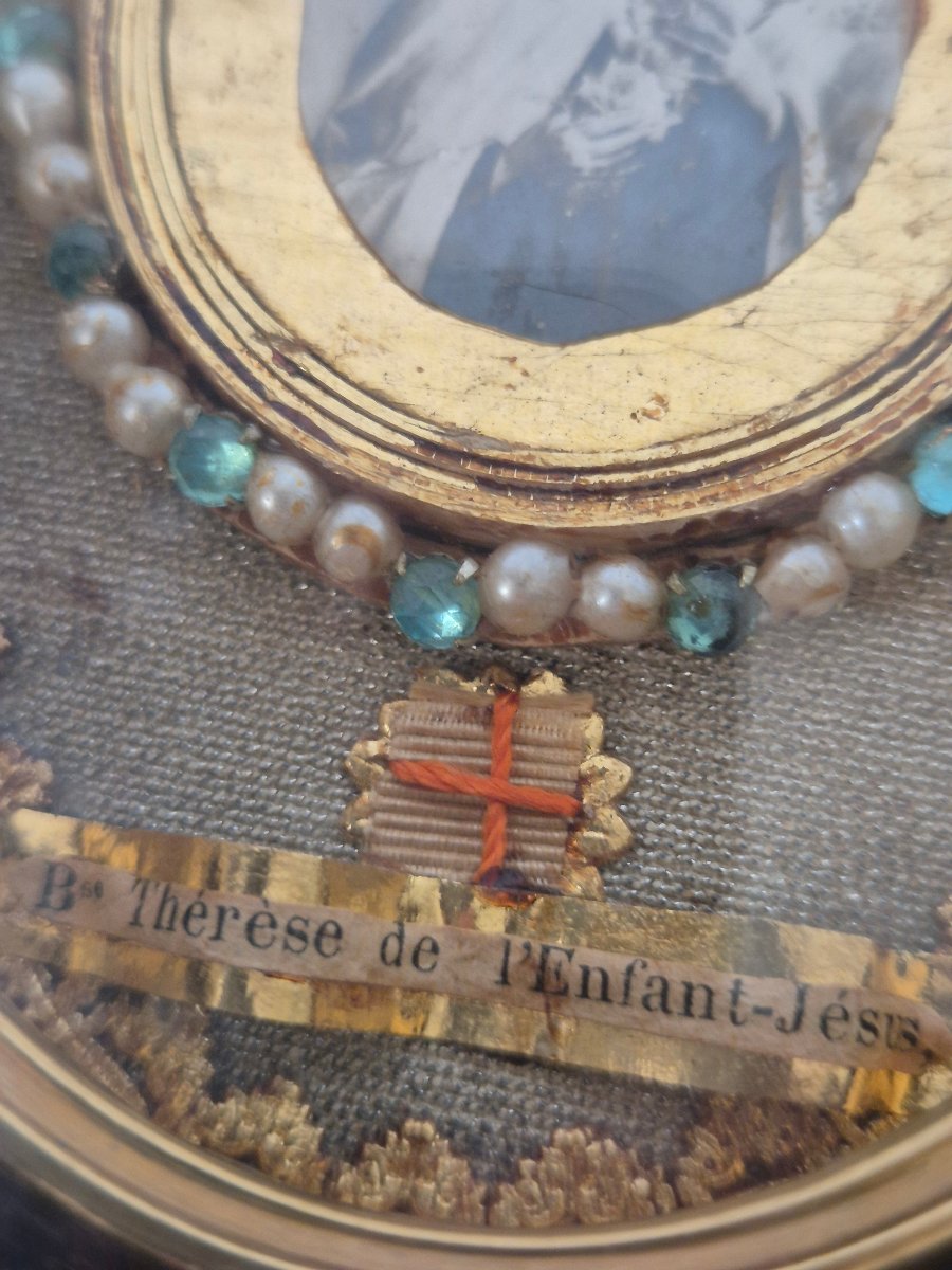 Cadre reliquaire de Bernadette Thérèse de Lisieux début XXème -photo-4