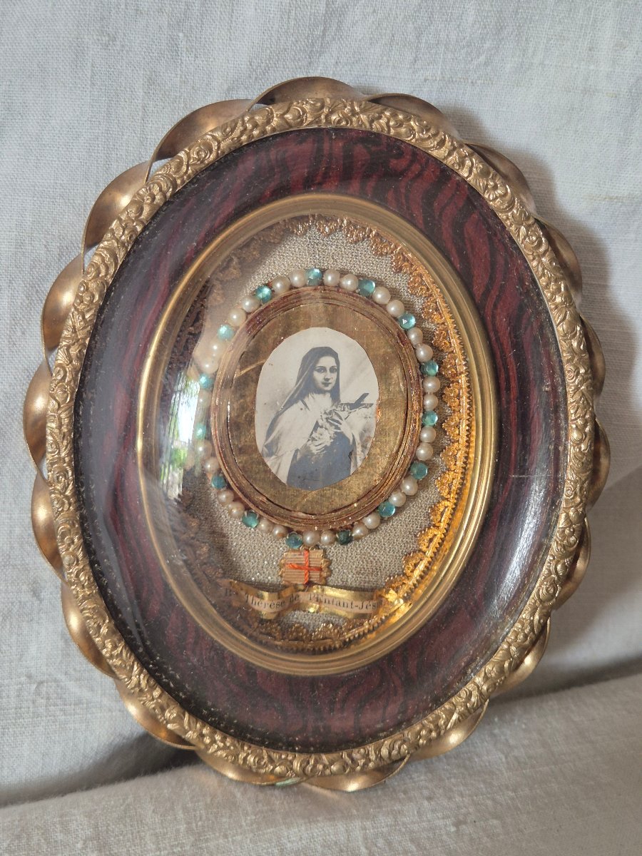 Cadre reliquaire de Bernadette Thérèse de Lisieux début XXème 