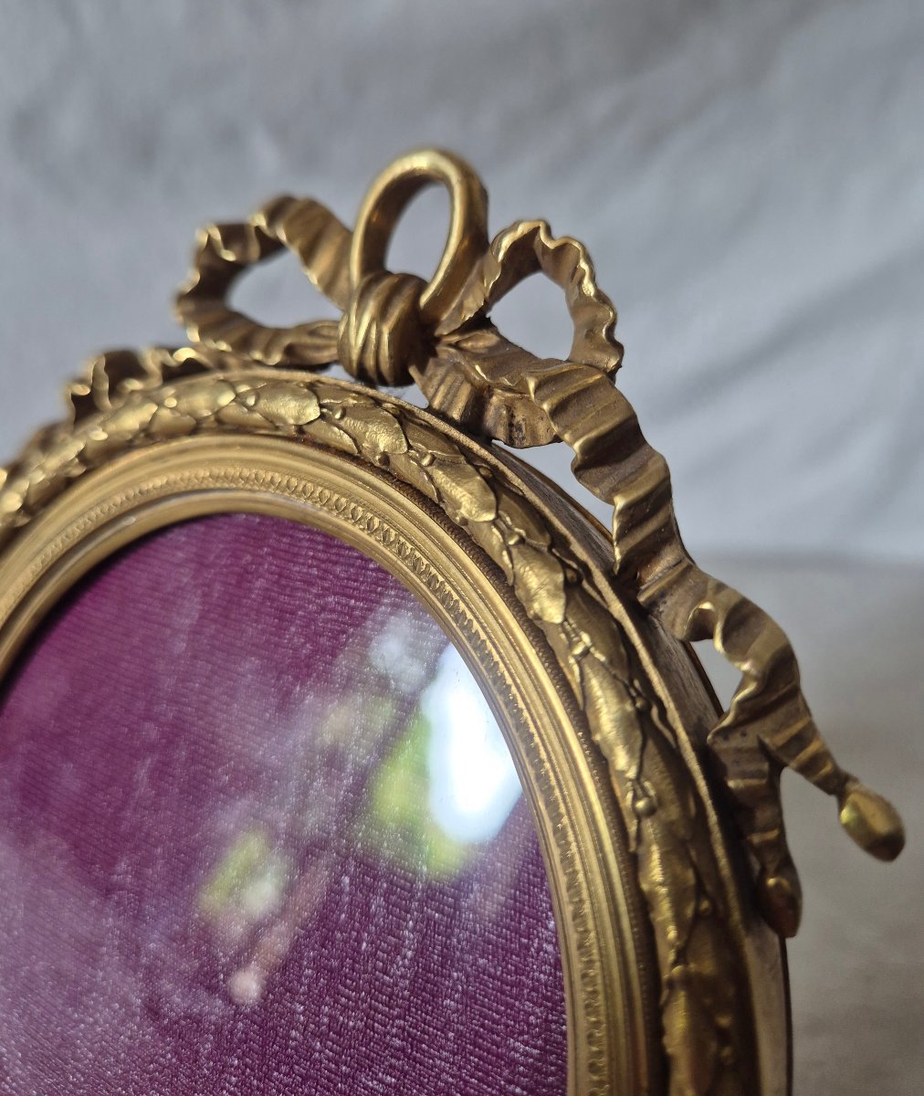 Cadre ovale Second Empire de style Louis XVI en bronze doré -photo-5