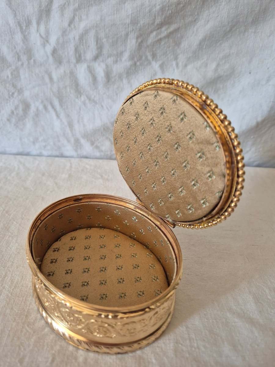 Napoleon III Gilt Bronze Oval Jewelry Box With Country Scene Medallion 18th Century-photo-4
