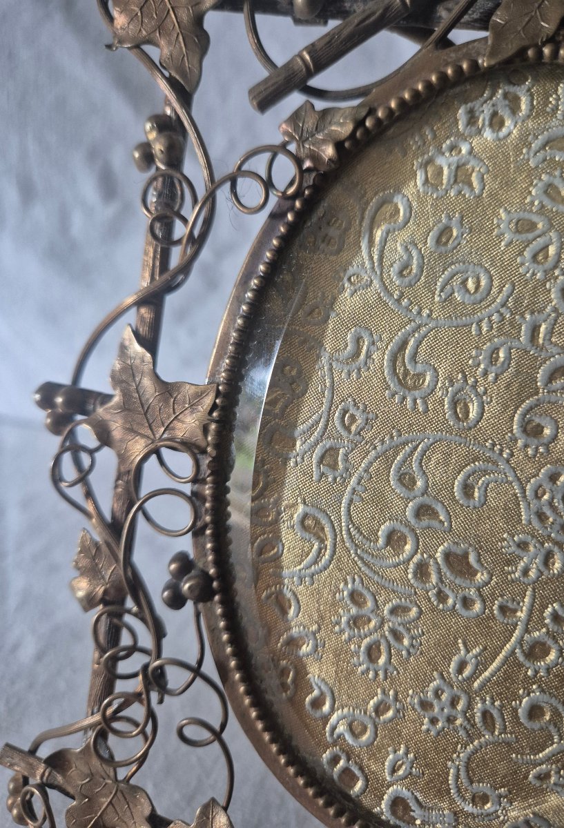 Naturalist Ormolu Photo Frame With Oval View Circa 1900-photo-2