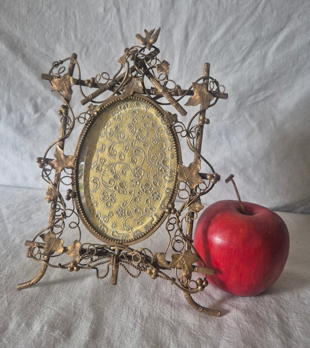 Naturalist Ormolu Photo Frame With Oval View Circa 1900-photo-4