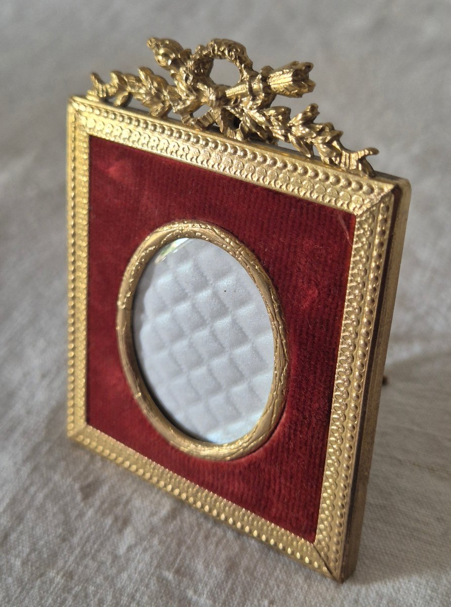 Square Gilded Bronze Photo Frame For Miniature With Oval Pass-through-photo-3