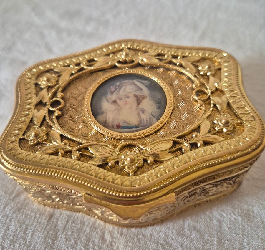 Napoleon III Jewelry Box In Pompom Bronze And Miniature