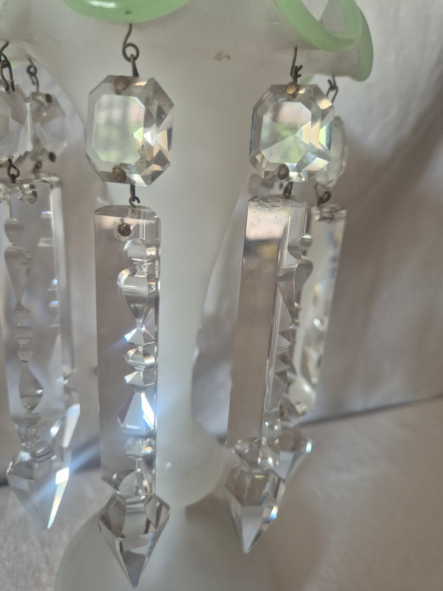 Pair Of Pineapple Holders In White Granite Opaline With Baccarat Knife Pendants-photo-3