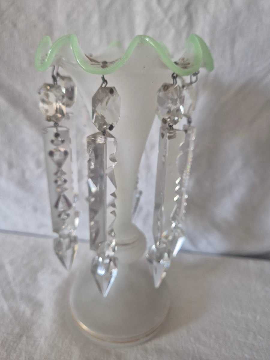 Pair Of Pineapple Holders In White Granite Opaline With Baccarat Knife Pendants-photo-5