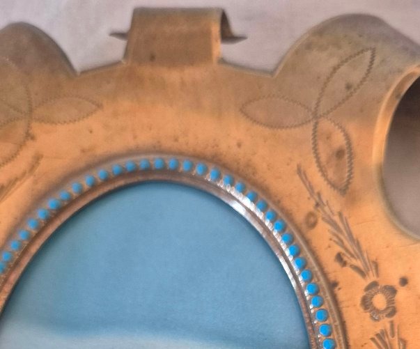 19th-century "troubadour" Bronze Photo Frame With A Turquoise Enamel Beaded Border -photo-1