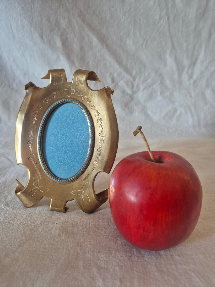 19th-century "troubadour" Bronze Photo Frame With A Turquoise Enamel Beaded Border -photo-2
