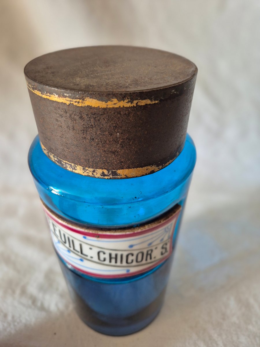 Large Blue Apothecary Jar For Chicory Leaves With A Hand-painted Porcelain Label -photo-1