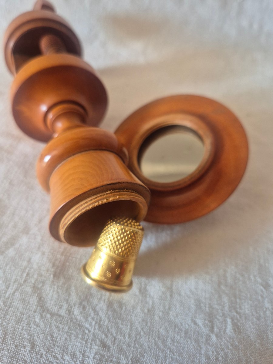 Couture Special: 19th-century Turned Boxwood Needle Case And Dice Holder -photo-6