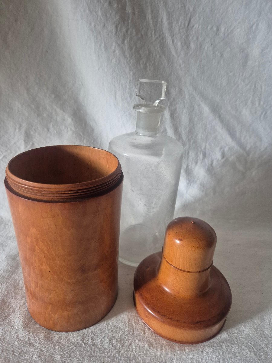 Large Travel Case For A Bottle, Made Of Turned Boxwood, With Its 19th-century Bottle-photo-4
