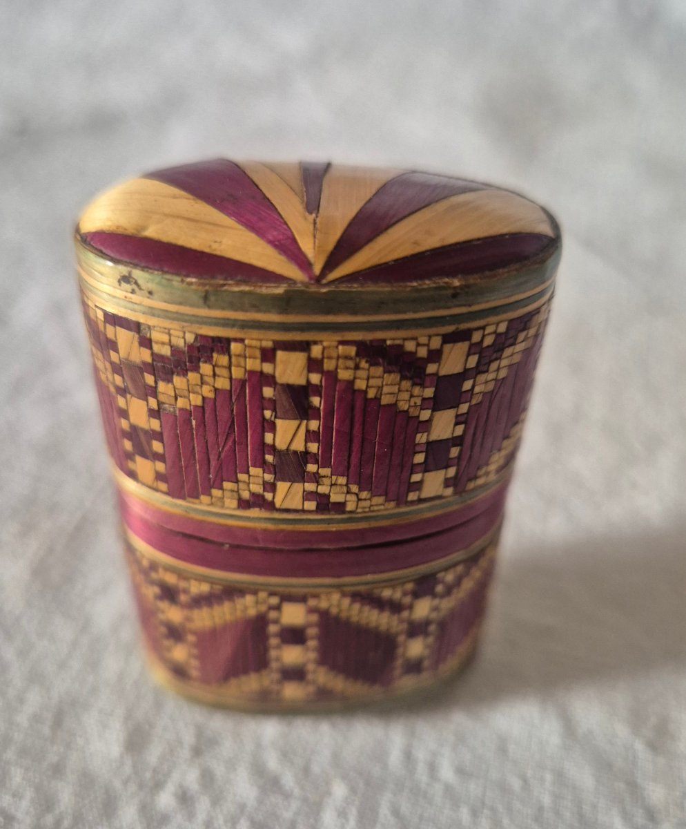 19th-century Pyrogen Matchbox With Straw Marquetry 