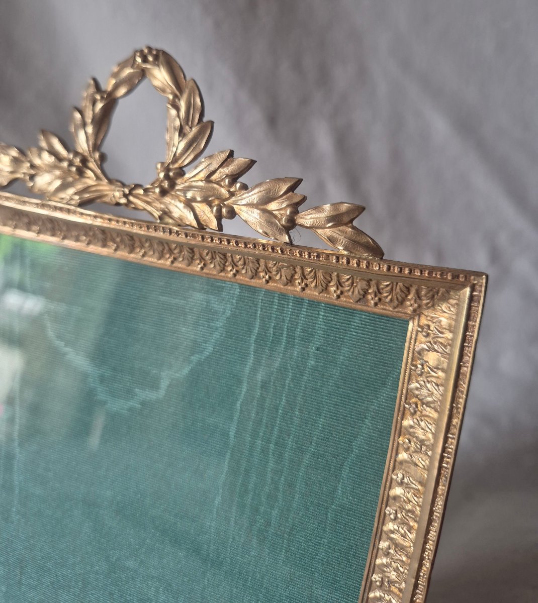 19th-century Gilt Bronze Photo Frame, Large Cabinet Size -photo-4