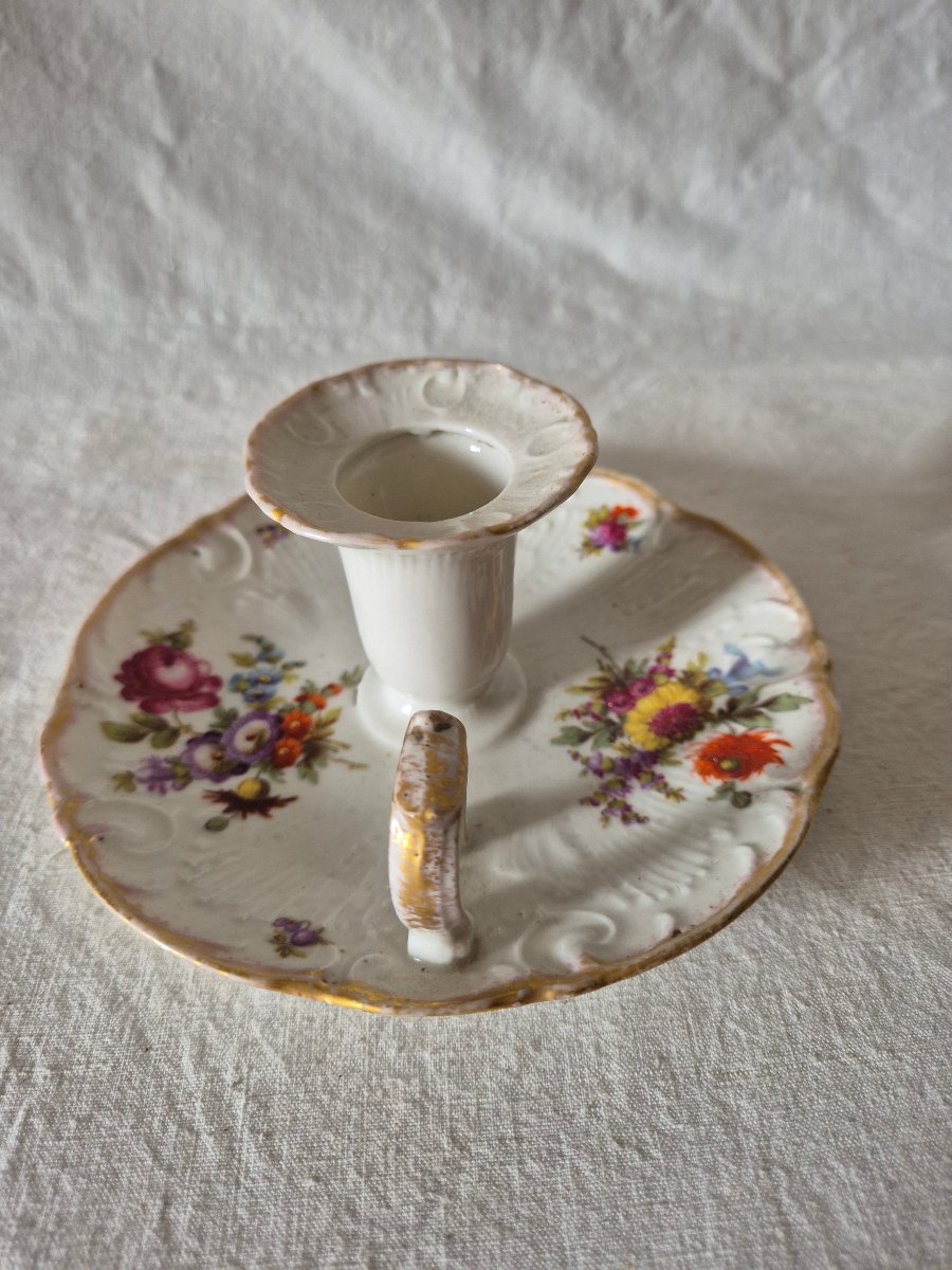 Bougeoir à main de chevet en porcelaine de style Louis XV décor fleuri. -photo-4