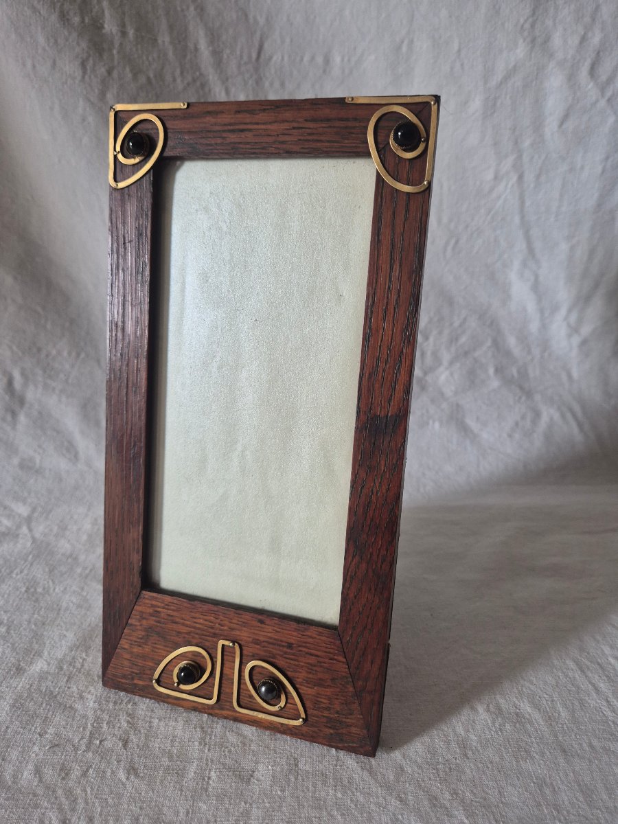 Cadre photo Art Nouveau dans un esprit Jugendstil Viennois du tournant du siècle dernier 