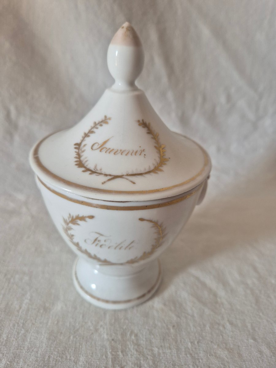 Empire-style Porcelain Jar With Lid, In The Romantic Style -photo-3