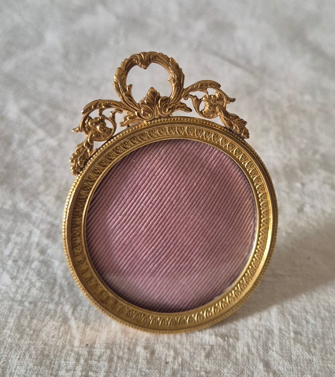 Small Round Medallion-style Napoleon III Photo Frame With Its Original Convex Glass -photo-2