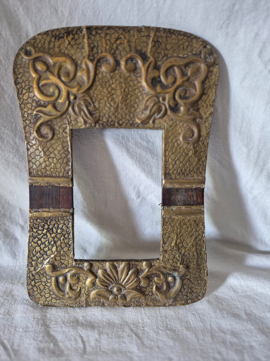 Arts & Crafts Frame With Embossed Design, 24 X 34 Cm 