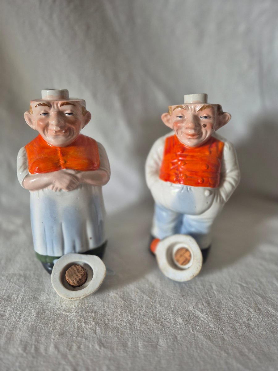 2 Anthropomorphic Bottles Depicting A Couple Of Simple-looking Farmers-photo-3