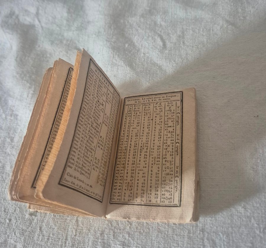 Almanac: A Gift Book For The Year 1815, Featuring A Variety Of Practical Information -photo-3