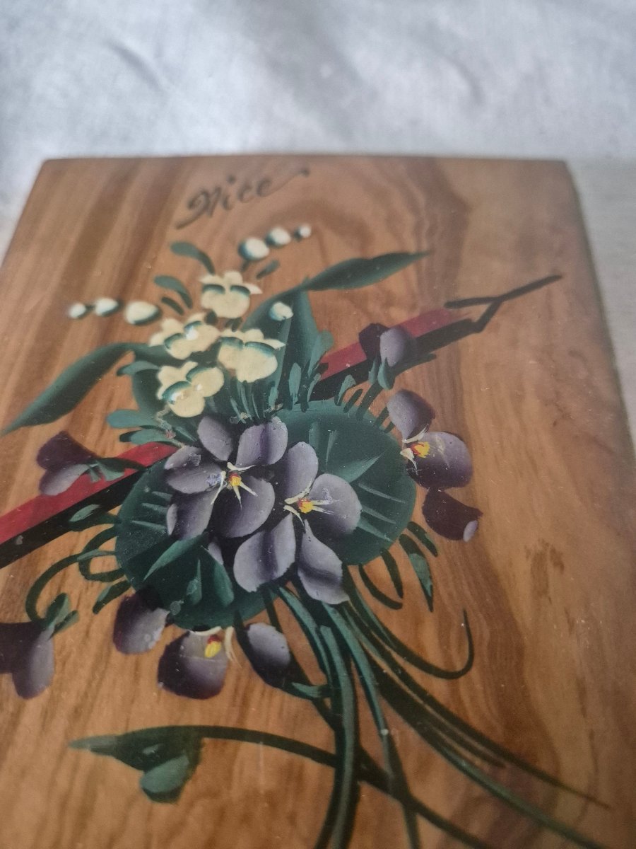 Colored Pencil Set With A Painted Olive Wood Lid—a Souvenir From Nice-photo-3