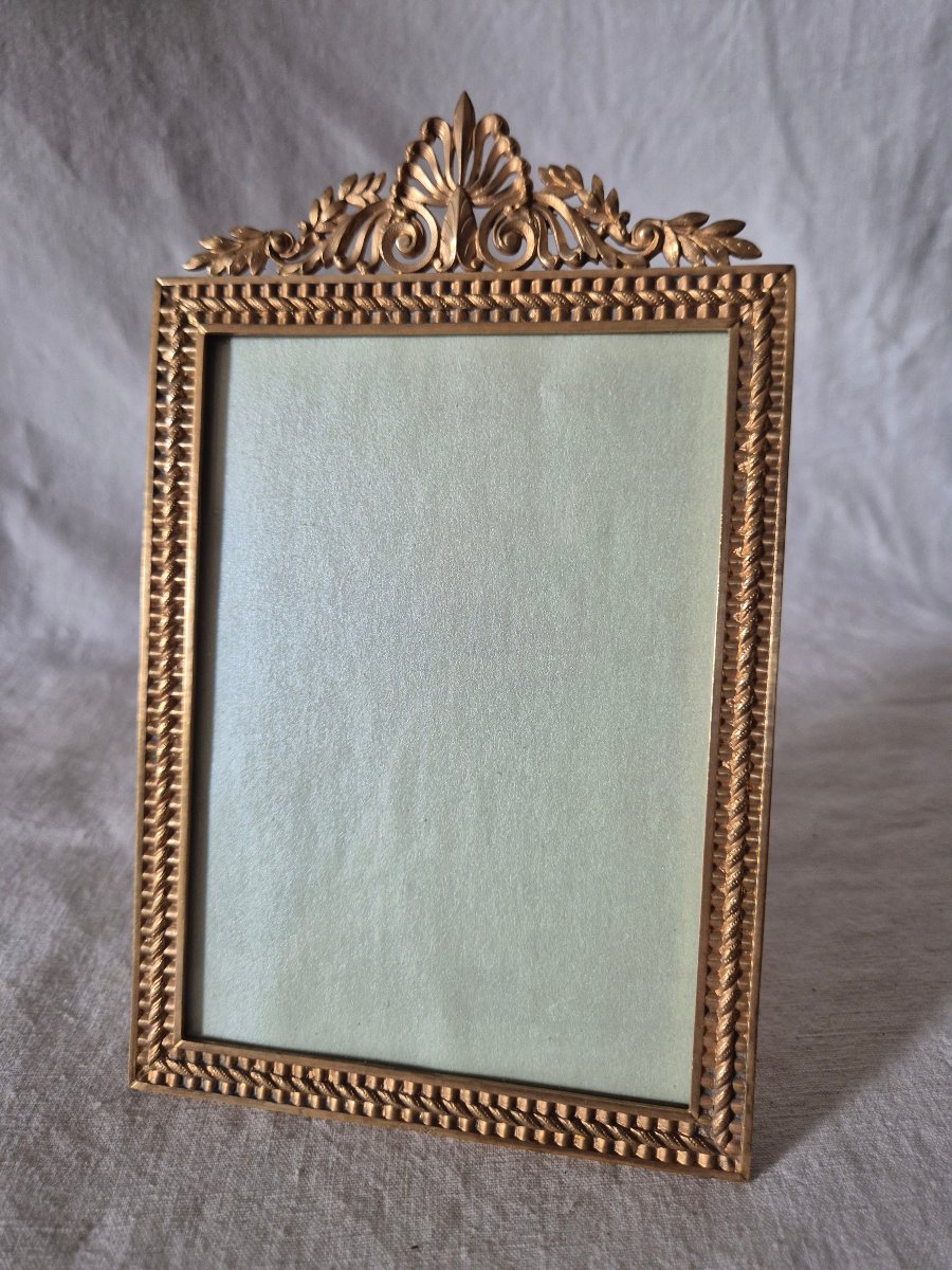 Cadre photo bronze doré style Directoire de la fin du XIXème siècle 