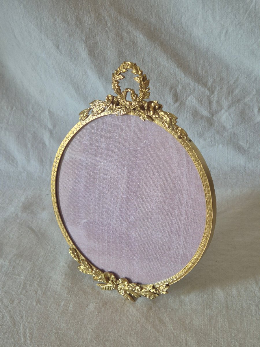 Grand cadre photo rond en bronze doré Second Empire diamètre 16 cm
